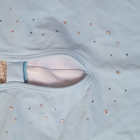 One Piece Swimsuit - Picture 3 of 6